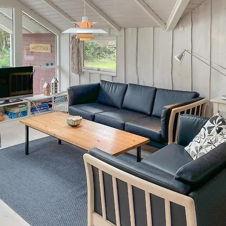 Hébergement de vacances 2 Bedroom Stunning In