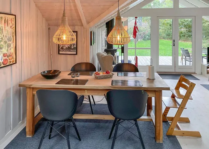 2 Bedroom Stunning In * Martofte